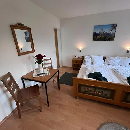Der Erberbauer Guest house Piding