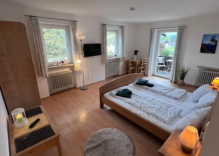 Der Erberbauer 招待所 皮丁